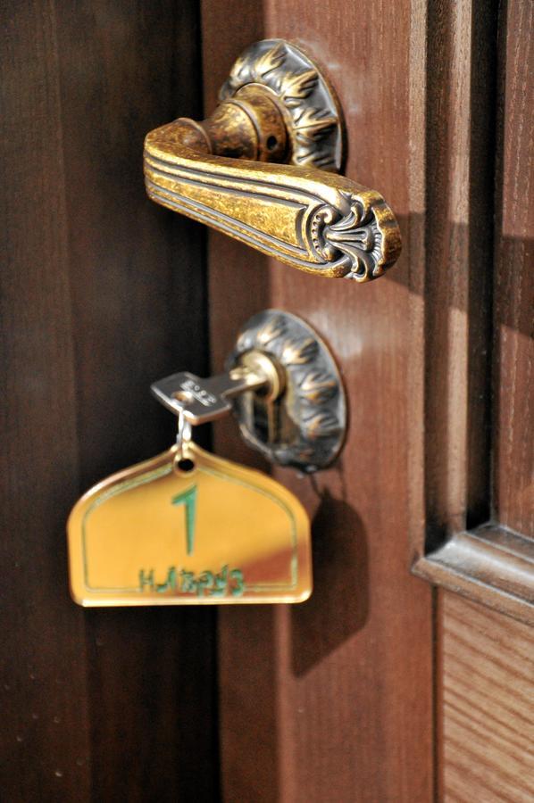Мини-Отель "Навруз" Carcóvia Exterior foto